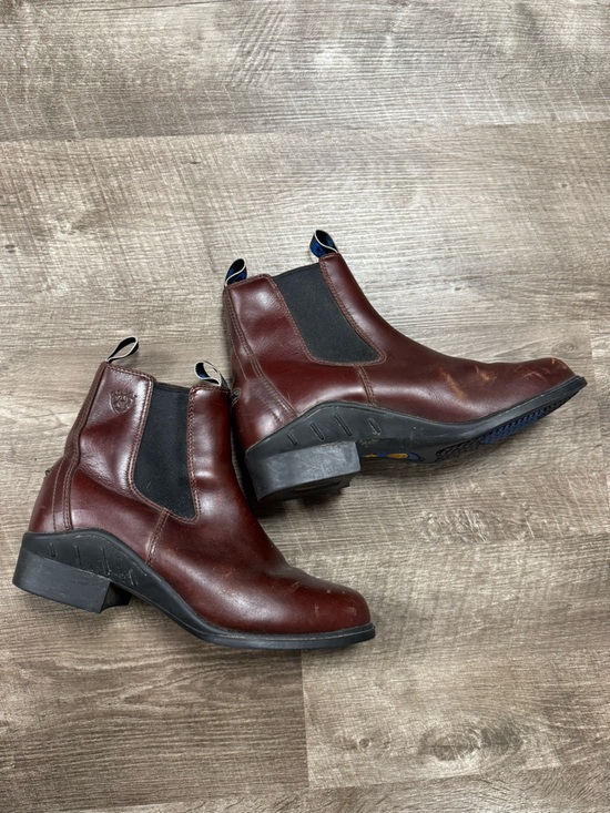 Ariat Leather Chelsea Boots Size 8 Style #62661